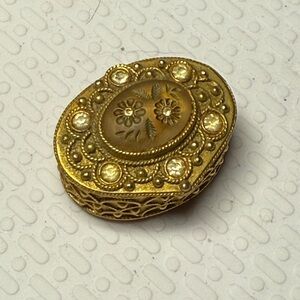 15.)Elegant Gold Floral pill box, Florenza